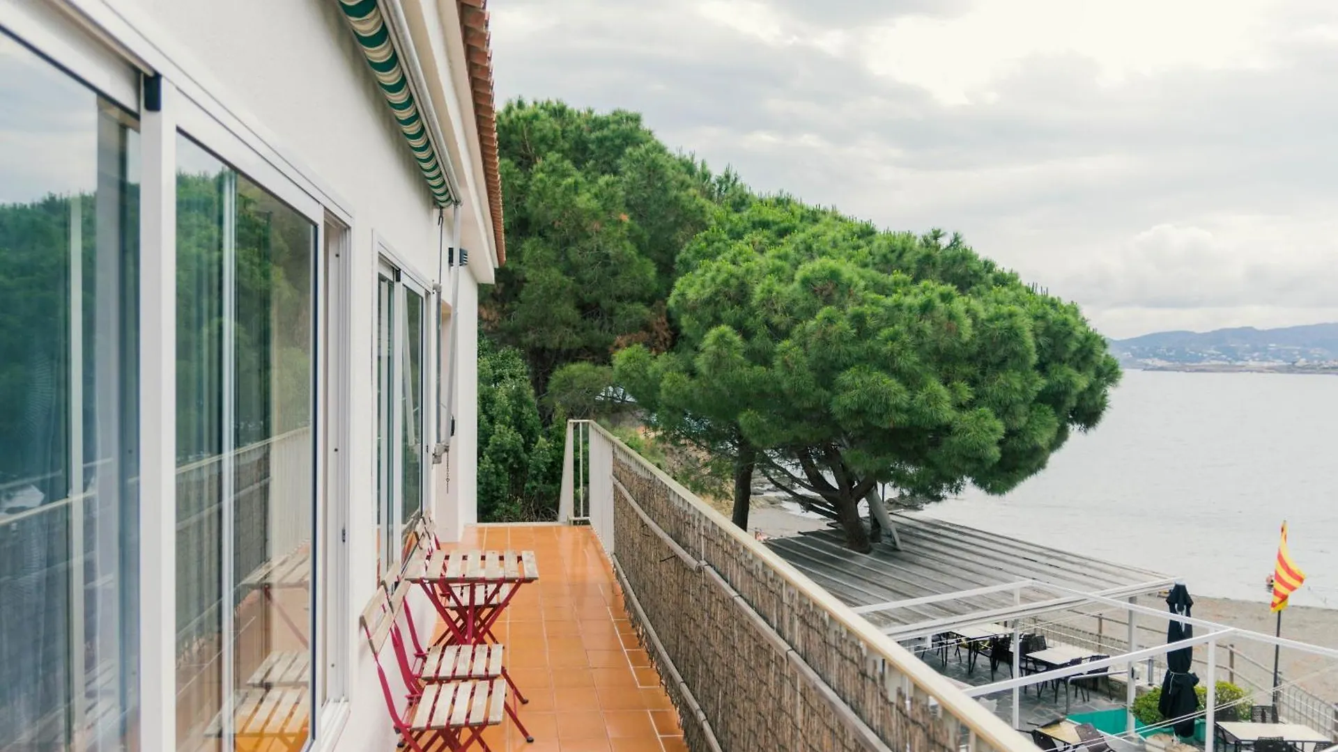 Apartaments Falco Llanca