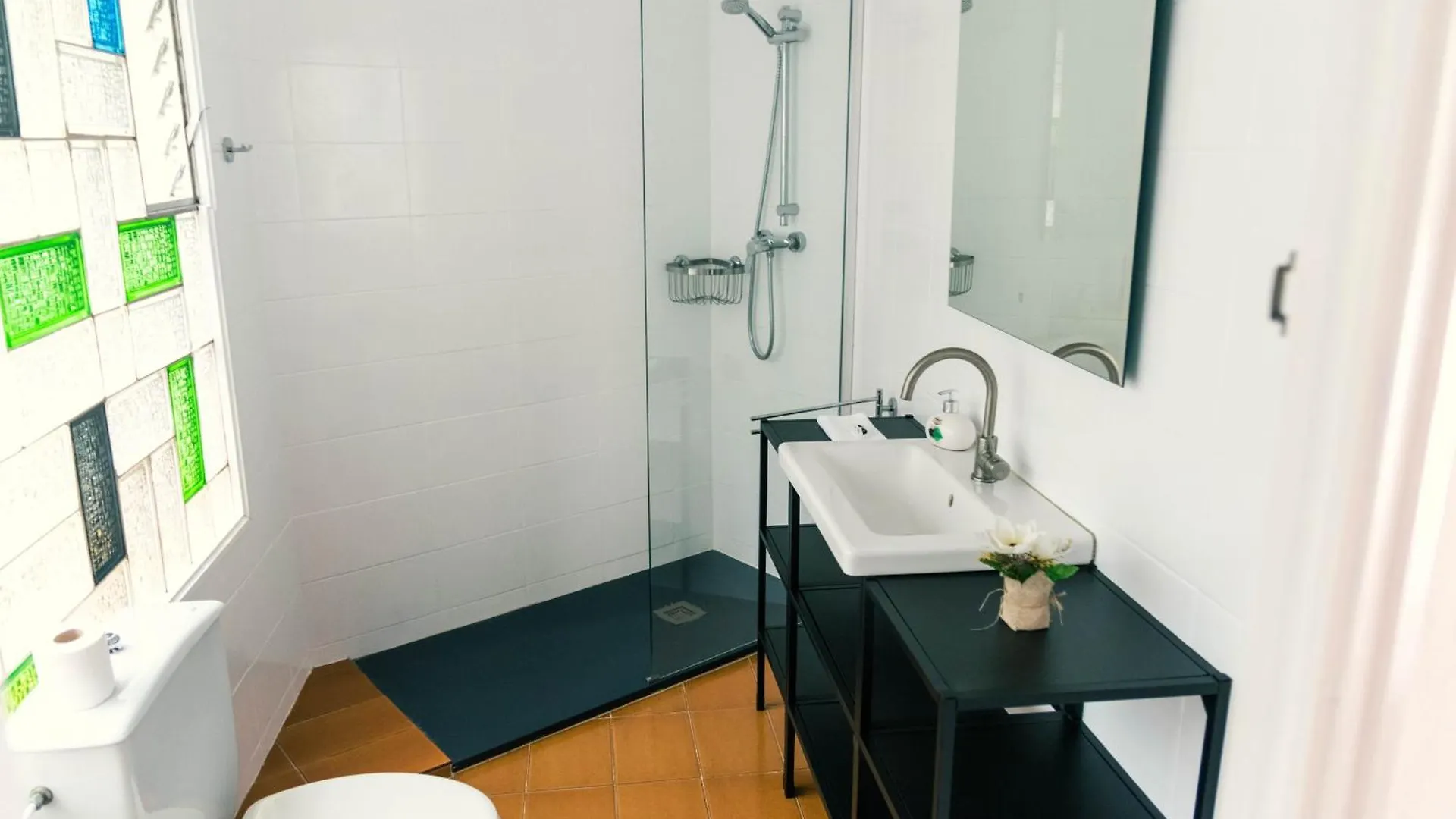 Apartaments Falco Llanca Apartment