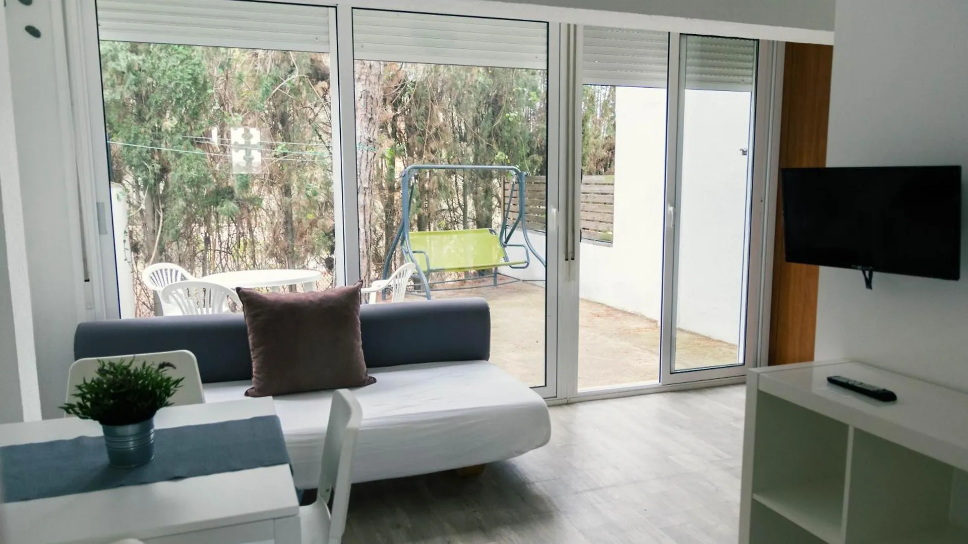 Apartaments Falco Llanca 0*,  Spain